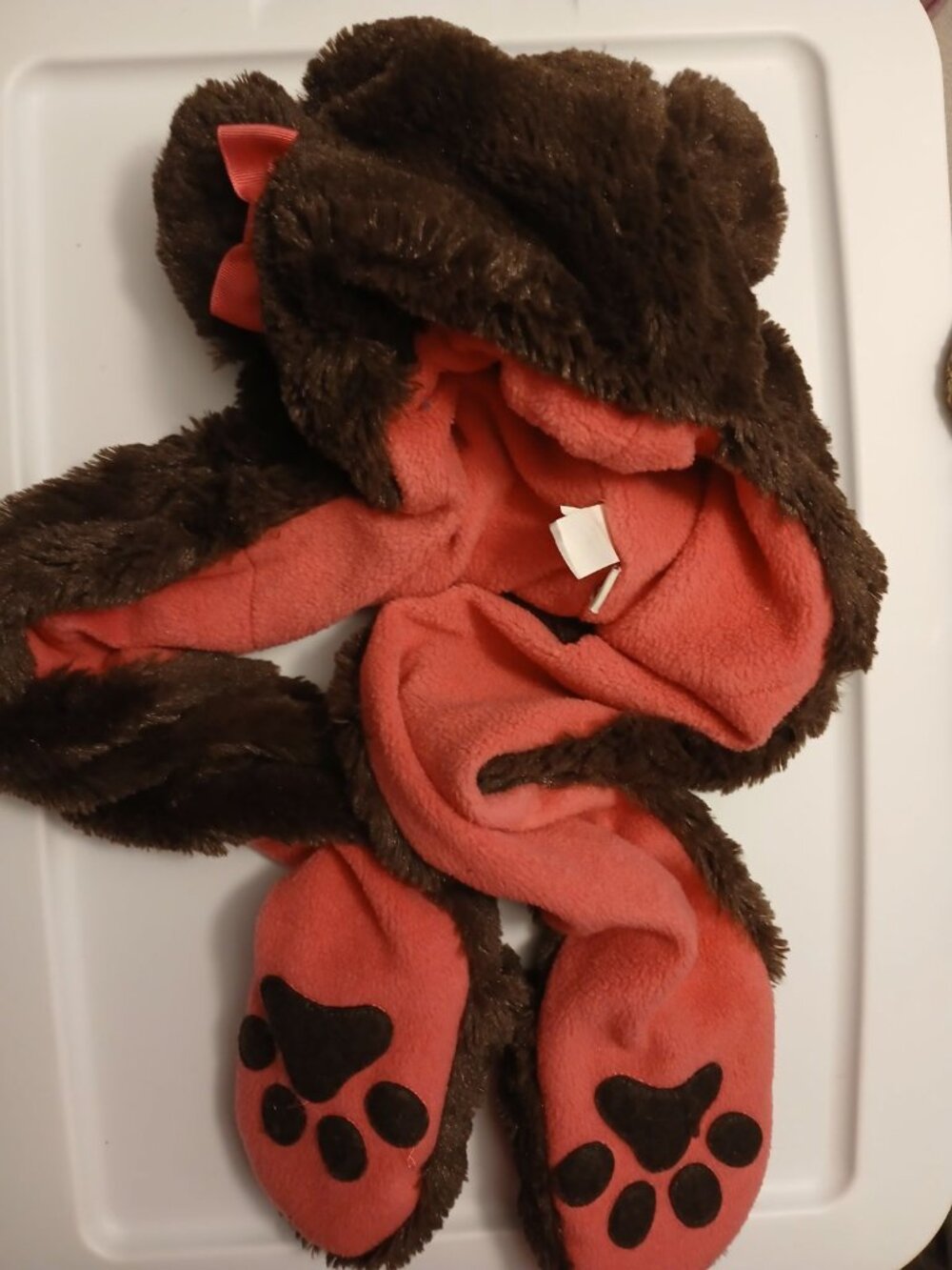 SO Girls Kids Bear Hat With Paws
